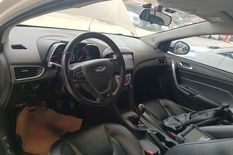 Used Chery Arrizo 5 2017 1.5L Manual Lingchao Edition Center Console