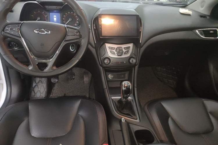 Used Chery Arrizo 5 2017 1.5L Manual Lingchao Edition Center Console