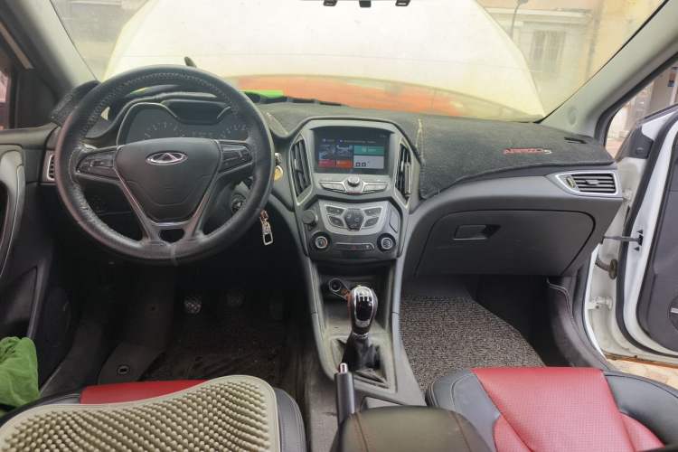 Used Chery Arrizo 5 2017 SPORT 1.5T Manual Fashion Edition Center Console