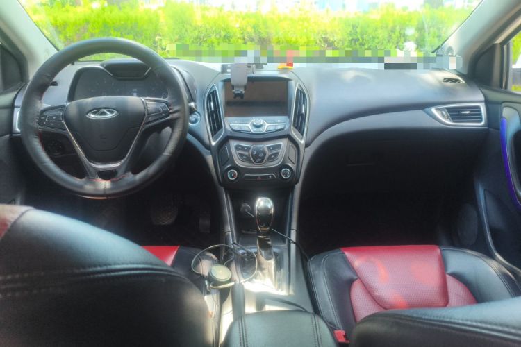 Used Chery Arrizo 5 2017 1.5L CVT Deluxe Edition Center Console