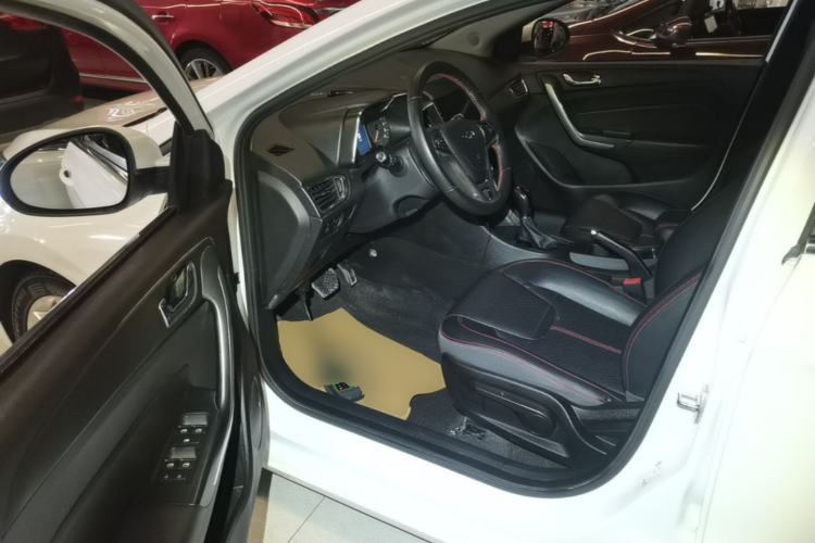 Used Chery Arrizo 5 2017 1.5L CVT Trendsetting Edition Driver Seat