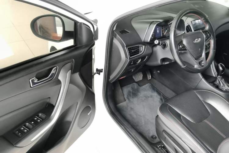 Used Chery Arrizo 5 2017 1.5L CVT Luxury Edition Driver Seat