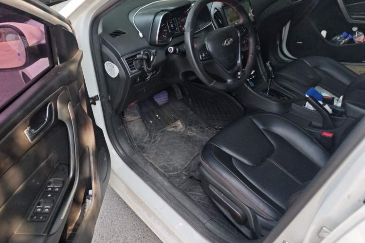 Used Chery Arrizo 5 2017 1.5L CVT Trendsetting Edition Driver Seat
