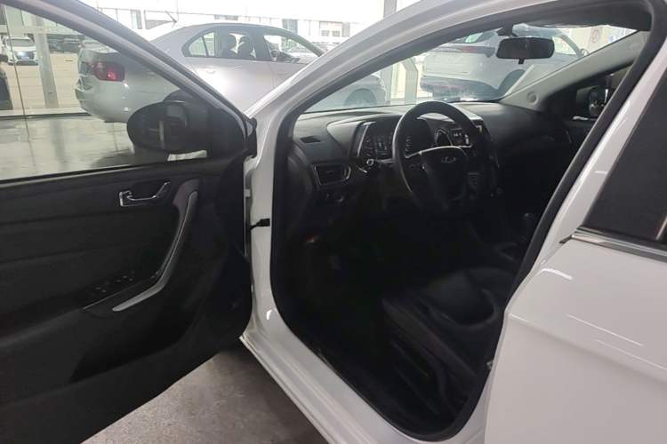Used Chery Arrizo 5 2017 1.5L Manual Lingchao Edition Driver Seat