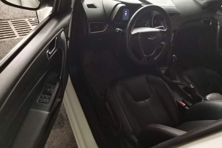 Used Chery Arrizo 5 2017 1.5L CVT Trendsetting Edition Driver Seat