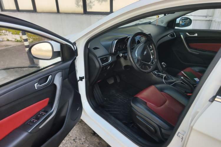 Used Chery Arrizo 5 2017 1.5L CVT Fashion Edition Driver Seat