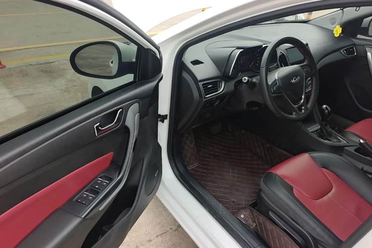 Used Chery Arrizo 5 2017 1.5L CVT Luxury Edition Driver Seat