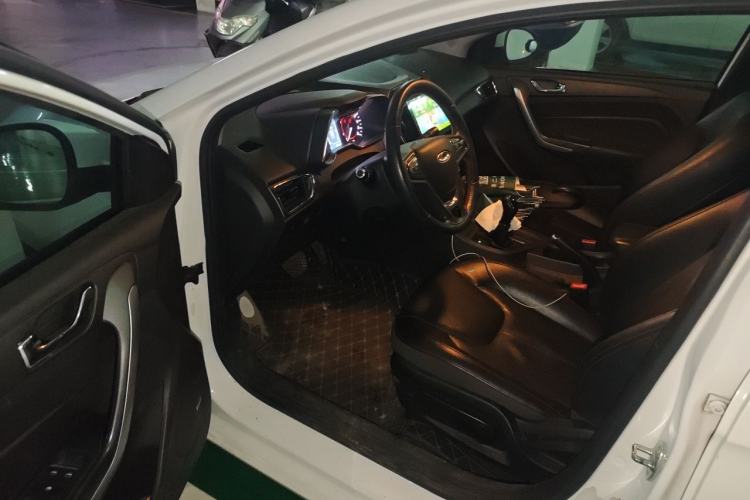 Used Chery Arrizo 5 2017 1.5L CVT Trendsetting Edition Driver Seat