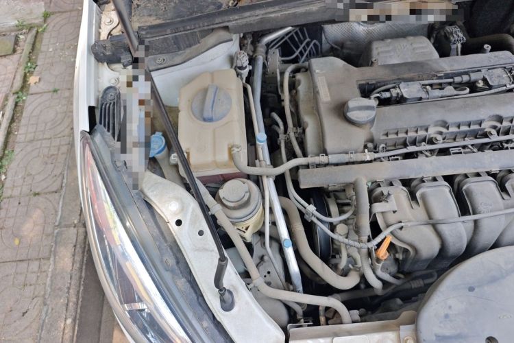 Used Chery Arrizo 5 2017 1.5L CVT Deluxe Edition Engine Bay Right