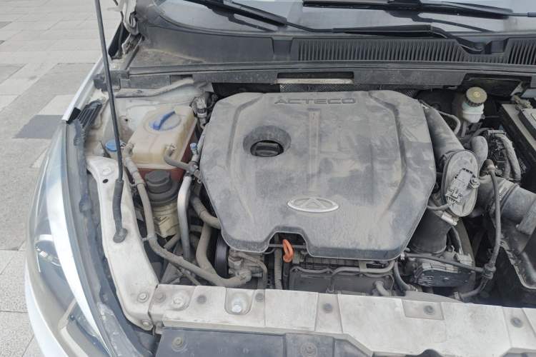 Used Chery Arrizo 5 2017 SPORT 1.5T CVT Luxury Edition Engine Bay Right