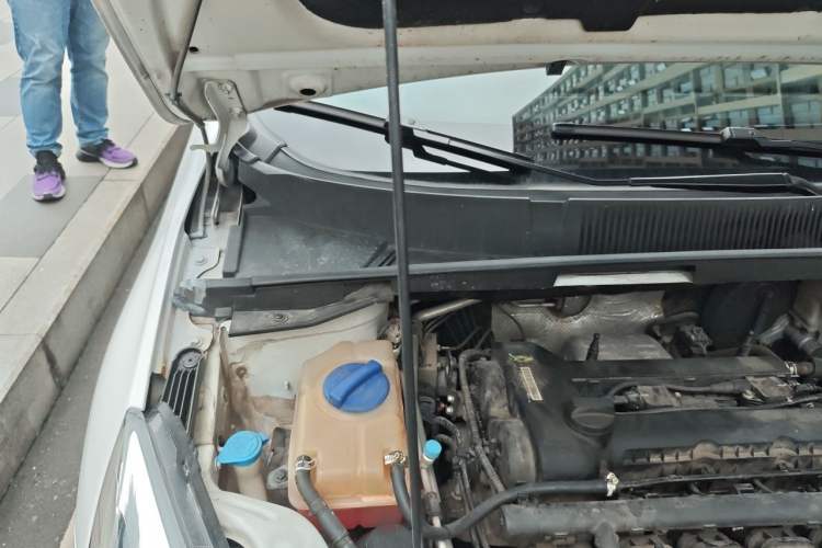 Used Chery Arrizo 5 2017 1.5L CVT Trendsetting Edition Engine Bay Right