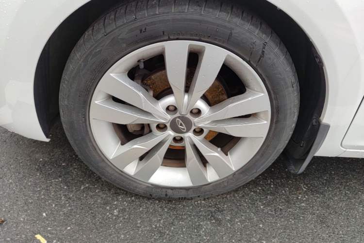 Used Chery Arrizo 5 2017 1.5L CVT Trendsetting Edition Exterior 4