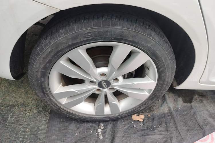 Used Chery Arrizo 5 2017 1.5L CVT Trendsetting Edition Exterior 5