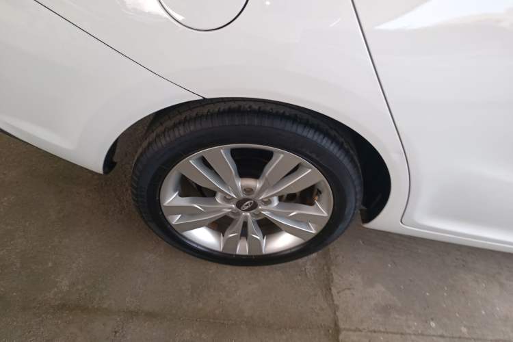 Used Chery Arrizo 5 2017 1.5L Manual Lingchao Edition Exterior 5