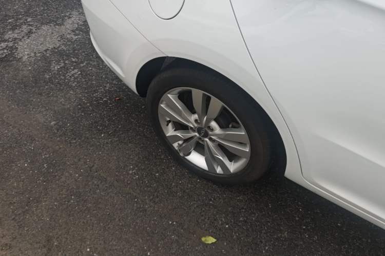 Used Chery Arrizo 5 2017 1.5L Manual Elite Edition Exterior 5