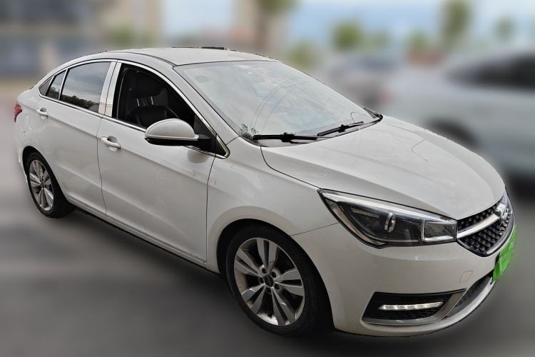 Used Chery Arrizo 5 2017 1.5L CVT Fashion Edition Front Right 45 Deg