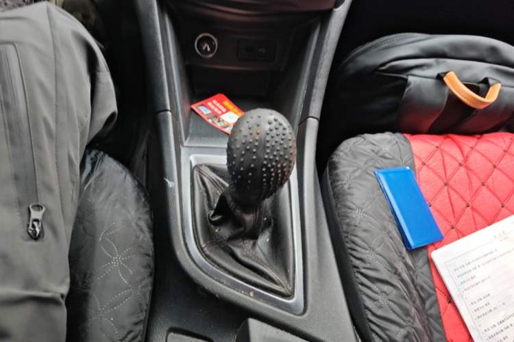 Used Chery Arrizo 5 2017 1.5L Manual Luxury Edition Gear Lever