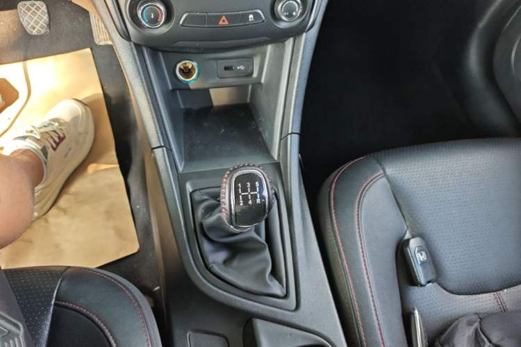 Used Chery Arrizo 5 2017 1.5L Manual Lingchao Edition Gear Lever