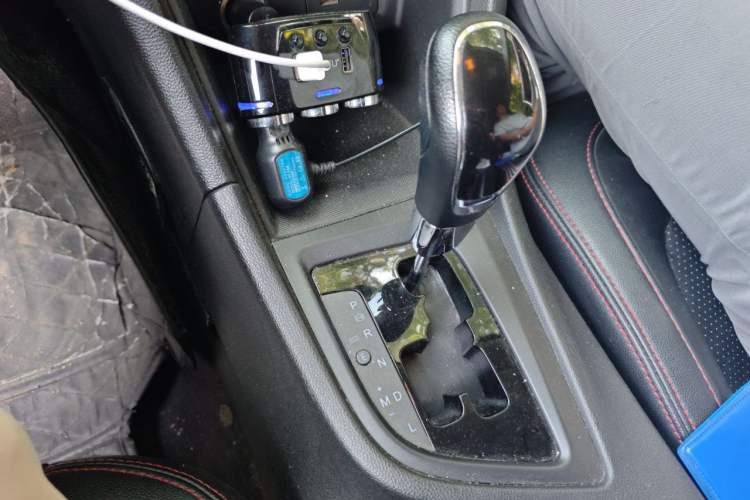 Used Chery Arrizo 5 2017 1.5L CVT Trendsetting Edition Gear Lever
