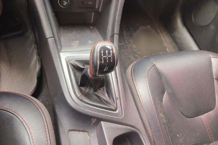 Used Chery Arrizo 5 2017 1.5L Manual Luxury Edition Gear Lever