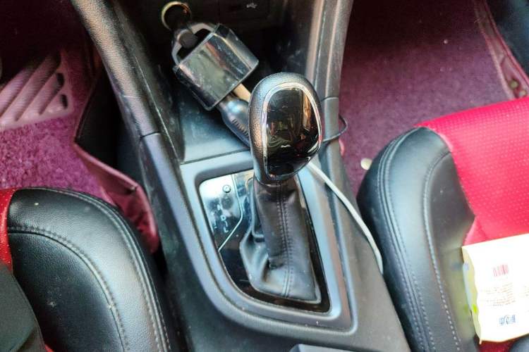 Used Chery Arrizo 5 2017 1.5L CVT Luxury Edition Gear Lever