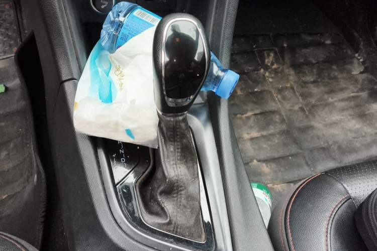 Used Chery Arrizo 5 2017 1.5L CVT Luxury Edition Gear Lever