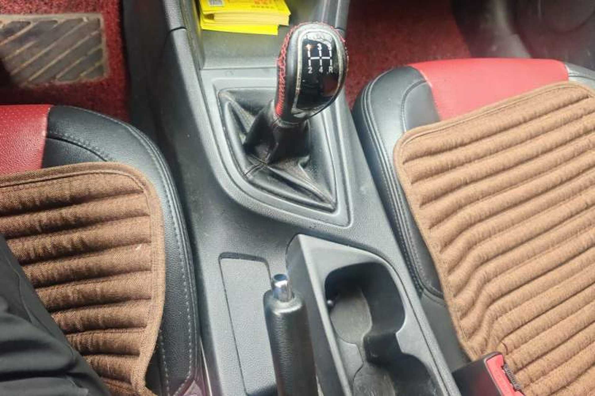 Used Chery Arrizo 5 2017 1.5L Manual Fashion Edition Gear Lever