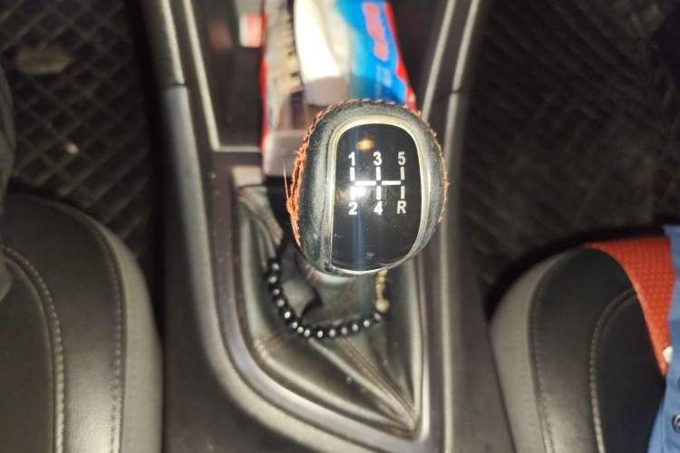 Used Chery Arrizo 5 2017 1.5L Manual Luxury Edition Gear Lever