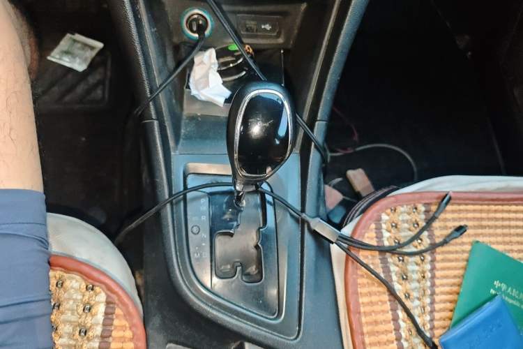 Used Chery Arrizo 5 2017 1.5L CVT Deluxe Edition Gear Lever