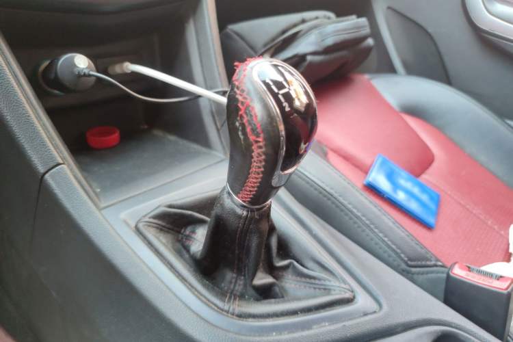 Used Chery Arrizo 5 2017 1.5L Manual Fashion Edition Gear Lever