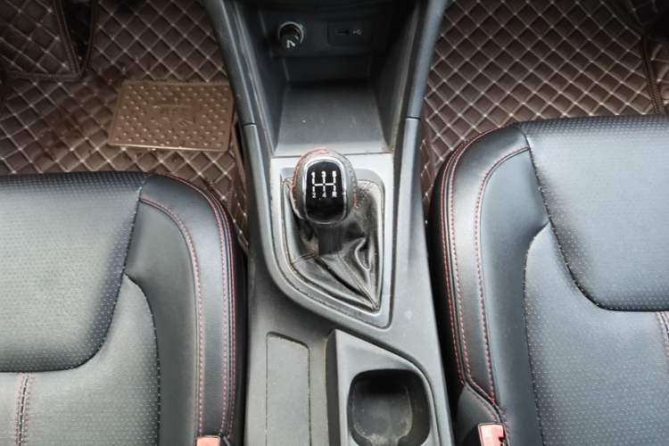 Used Chery Arrizo 5 2017 1.5L Manual Lingchao Edition Gear Lever