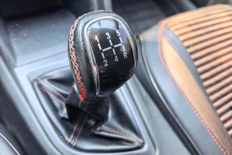 Used Chery Arrizo 5 2017 1.5L Manual Fashion Edition Gear Lever