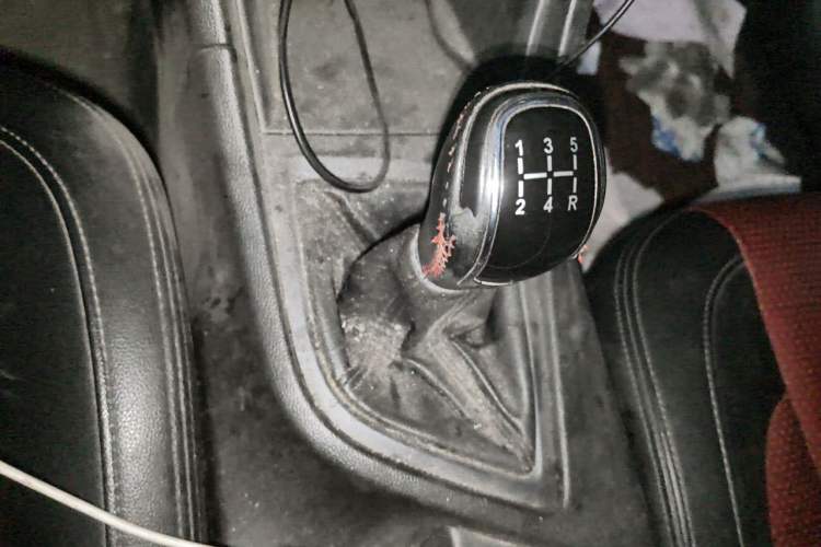 Used Chery Arrizo 5 2017 1.5L Manual Luxury Edition Gear Lever