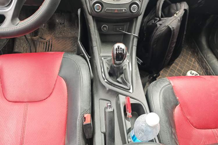 Used Chery Arrizo 5 2017 SPORT 1.5T Manual Luxury Edition Gear Lever