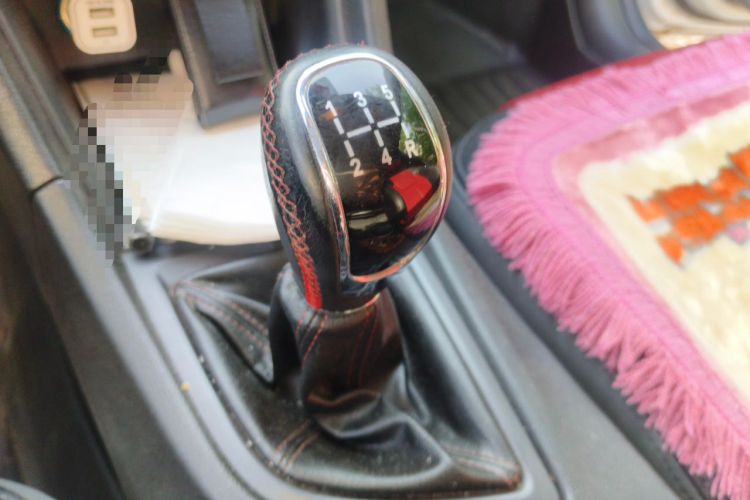 Used Chery Arrizo 5 2017 1.5L Manual Luxury Edition Gear Lever