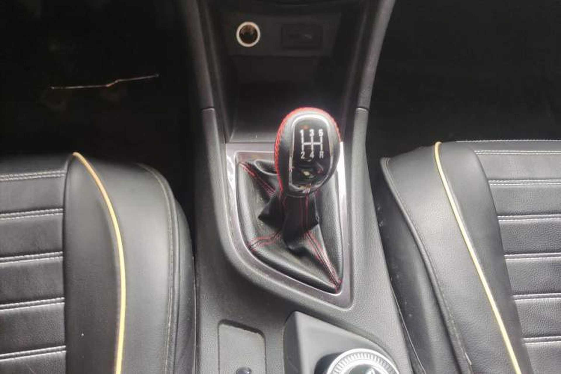 Used Chery Arrizo 5 2017 1.5L Manual Lingchao Edition Gear Lever