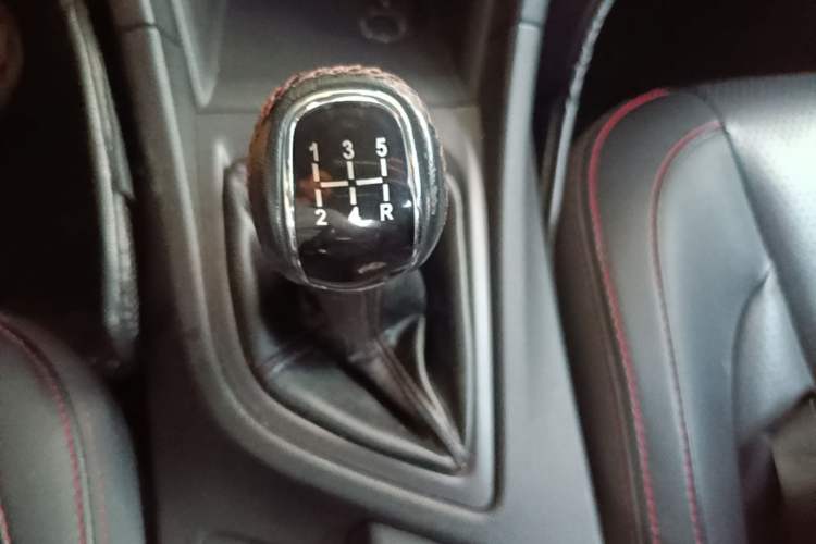Used Chery Arrizo 5 2017 1.5L Manual Luxury Edition Gear Lever