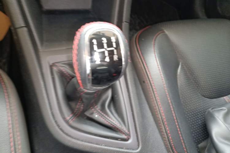 Used Chery Arrizo 5 2017 1.5L Manual Lingchao Edition Gear Lever