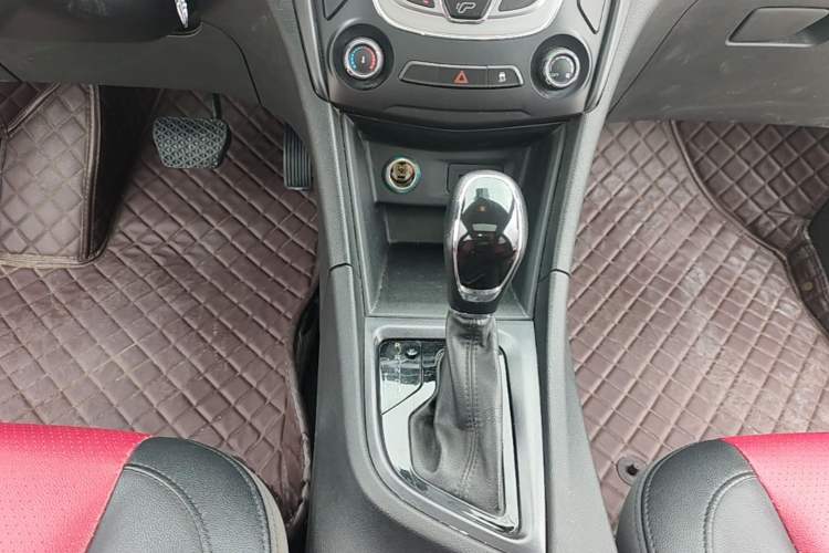 Used Chery Arrizo 5 2017 1.5L CVT Luxury Edition Gear Lever