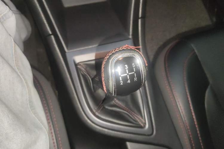 Used Chery Arrizo 5 2017 1.5L Manual Lingchao Edition Gear Lever