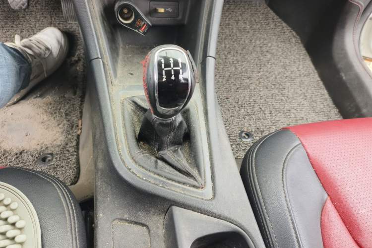 Used Chery Arrizo 5 2017 SPORT 1.5T Manual Fashion Edition Gear Lever