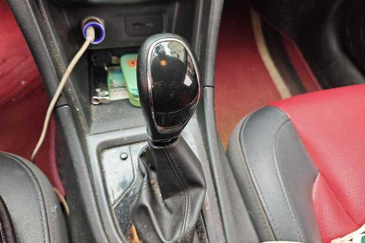 Used Chery Arrizo 5 2017 SPORT 1.5T CVT Luxury Edition Gear Lever