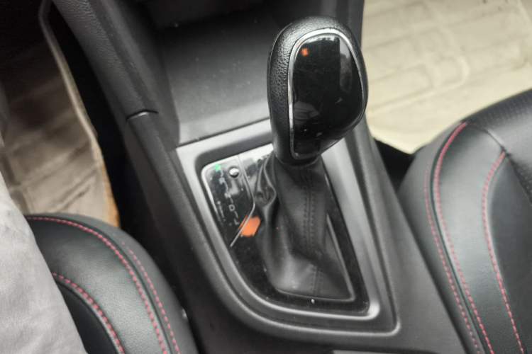 Used Chery Arrizo 5 2017 1.5L CVT Luxury Edition Gear Lever