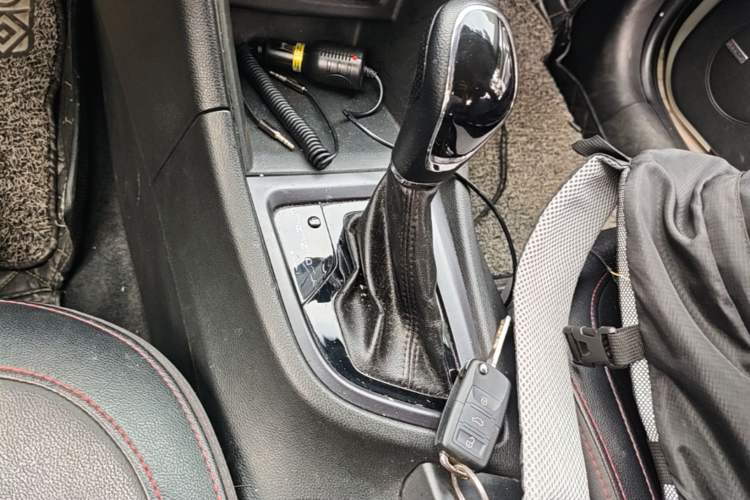 Used Chery Arrizo 5 2017 1.5L CVT Fashion Edition Gear Lever