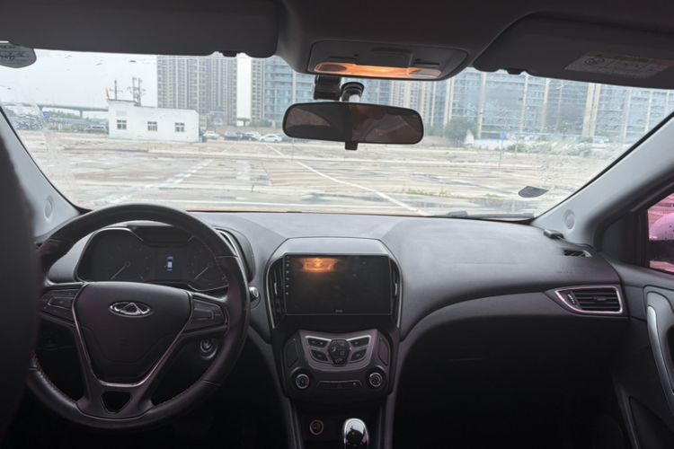 Used Chery Arrizo 5 2017 1.5L CVT Trendsetting Edition Interior 1