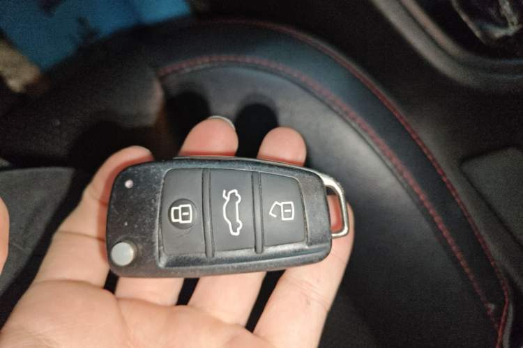 Used Chery Arrizo 5 2017 1.5L CVT Trendsetting Edition Interior 1