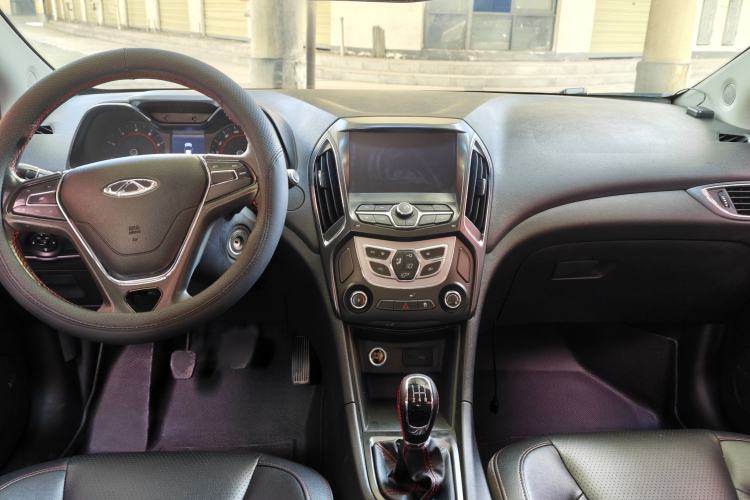 Used Chery Arrizo 5 2017 1.5L Manual Fashion Edition Interior 1