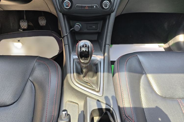 Used Chery Arrizo 5 2017 1.5L Manual Lingchao Edition Interior 1