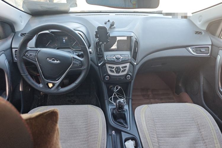 Used Chery Arrizo 5 2017 1.5L Manual Fashion Edition Interior 2