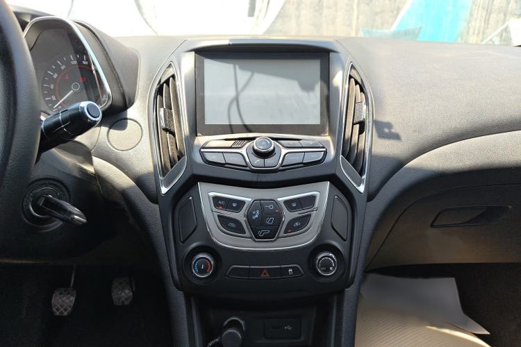 Used Chery Arrizo 5 2017 1.5L Manual Lingchao Edition Interior 2